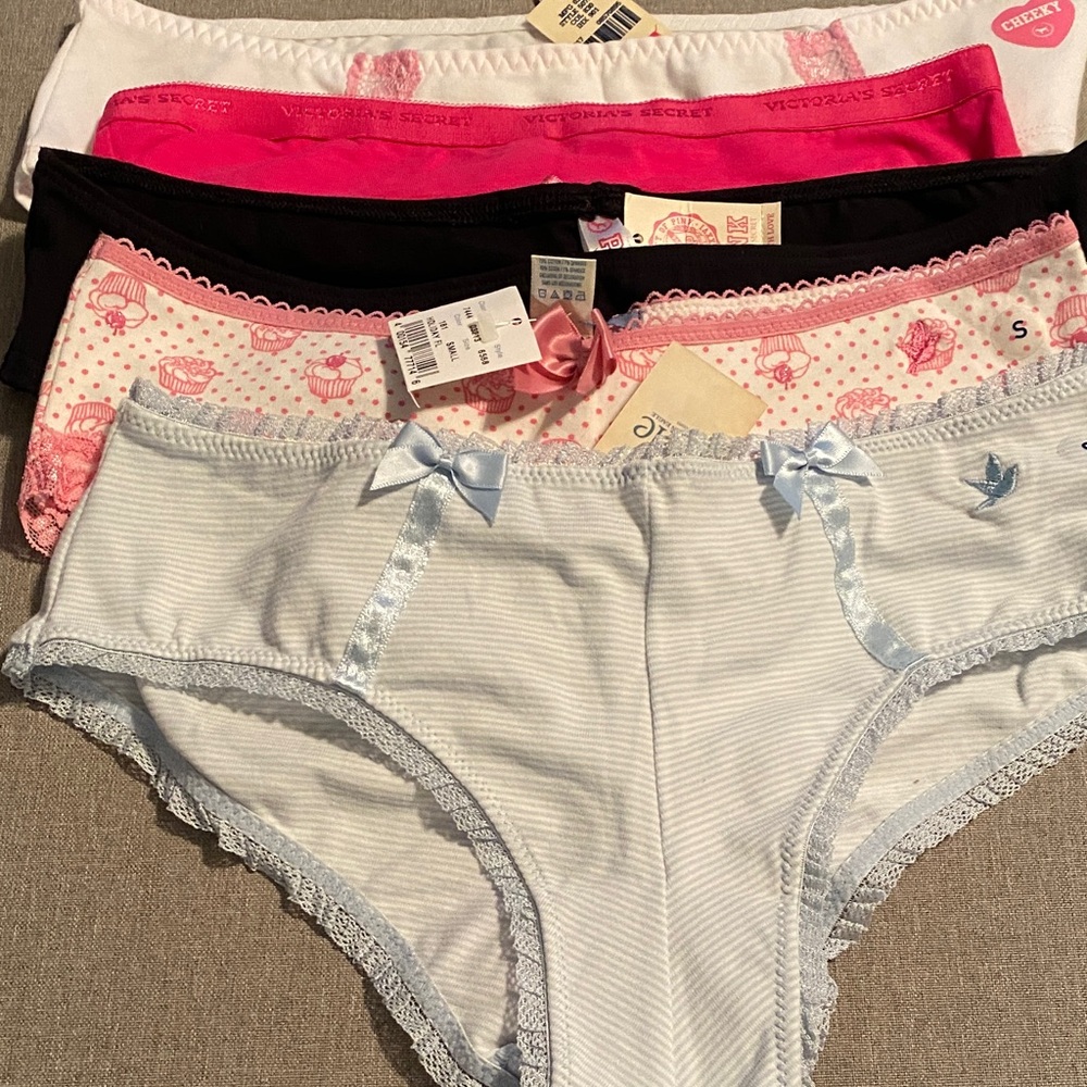 Young Ladies Colorful Panty Set